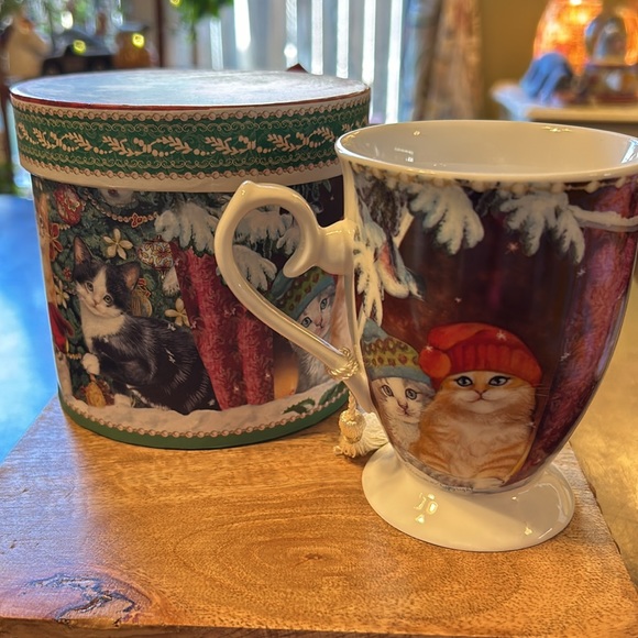 Christmas Holiday Kitty Cat Mug Cup in Hat Style Gift Box New Never Used Vintage - Picture 2 of 14